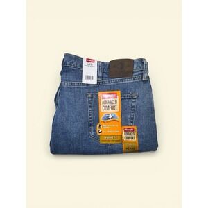 Wrangler Advanced Comfort Relaxed Fit Stretch Denim Jeans Mens 42x32 NWT